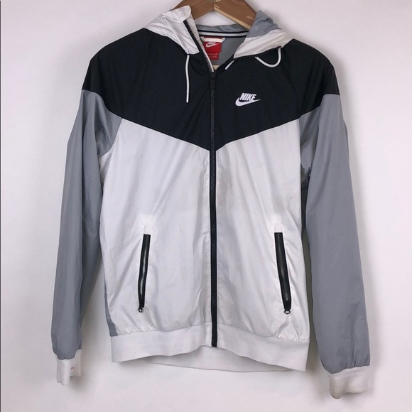 Nike Jackets & Blazers - NIKE Black and White Windbreaker Size Small